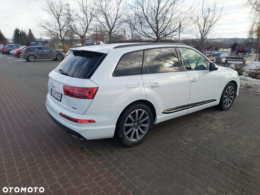 Audi Q7 - 4