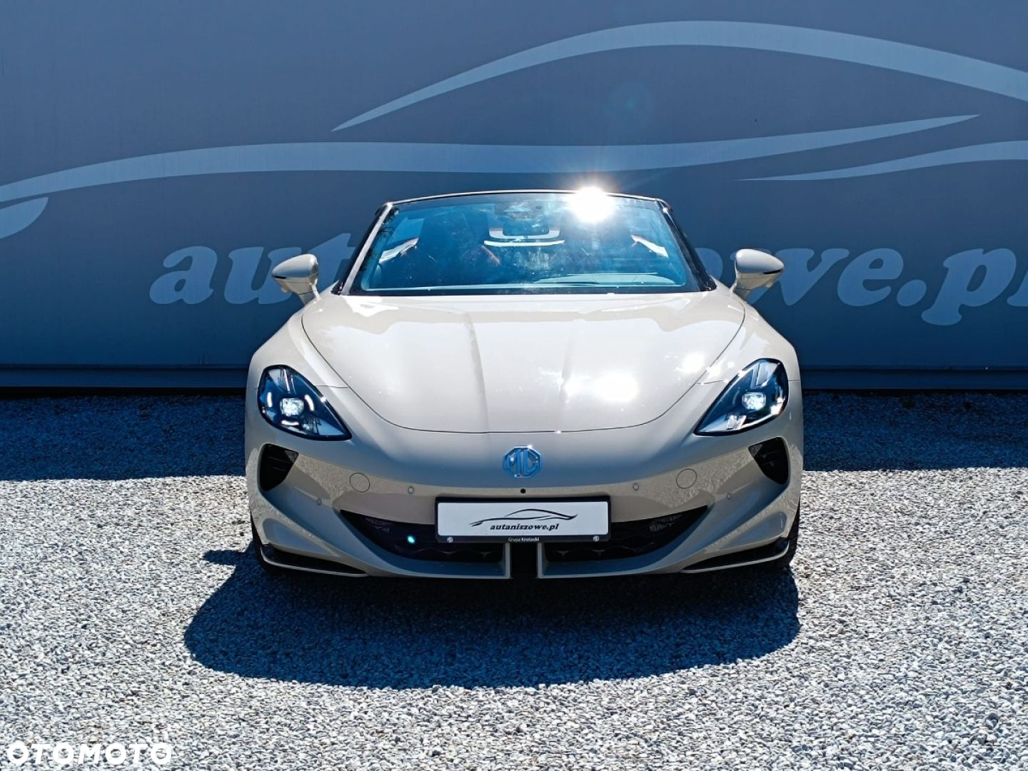 MG Cyberster 77kWh AWD Czerwony Dach - 13