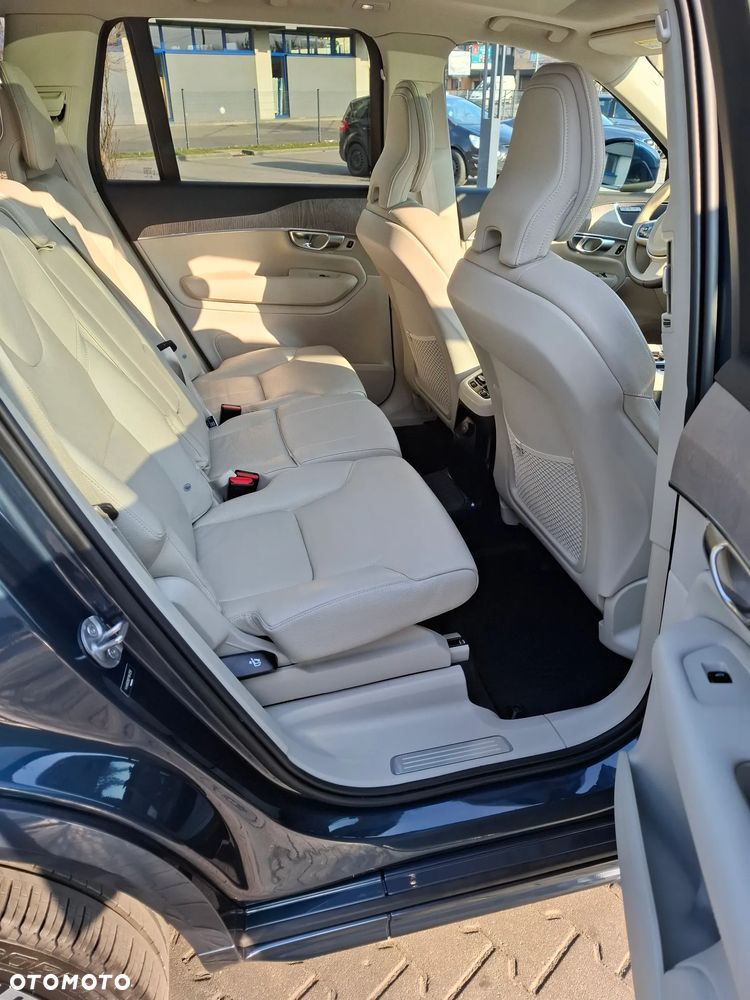 Volvo XC 90 - 28
