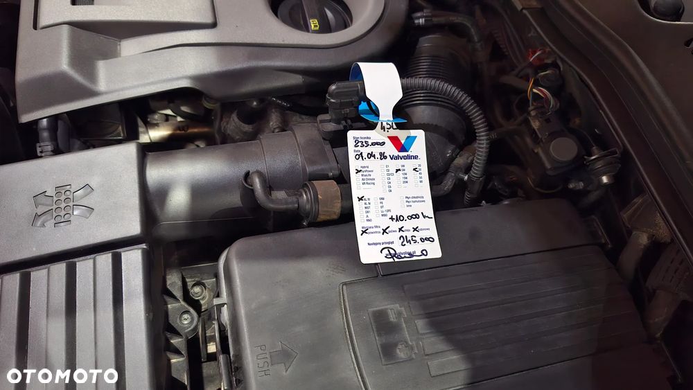 Volkswagen Passat 2.0 TDI DPF DSG Individual Chrom - 36