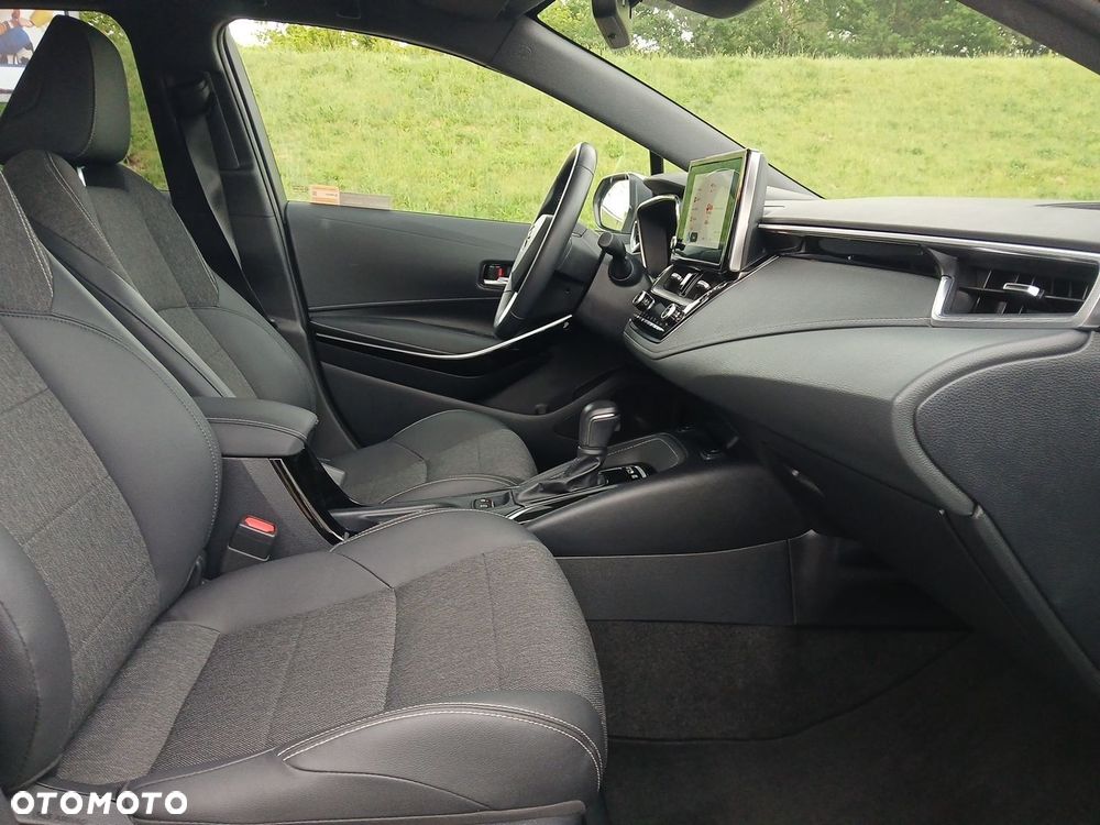 Toyota Corolla 1.8 Hybrid Comfort - 13