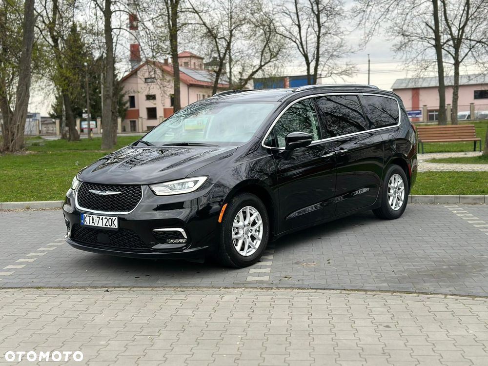 Chrysler Pacifica - 5