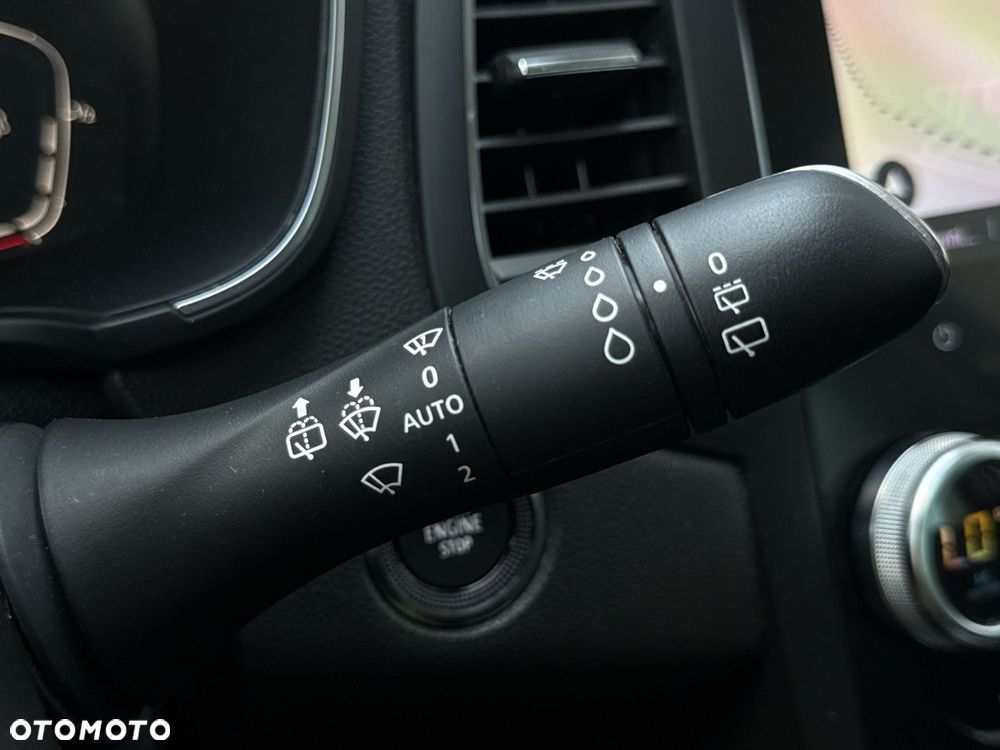 Renault Megane 1.3 TCe FAP Techno EDC - 32