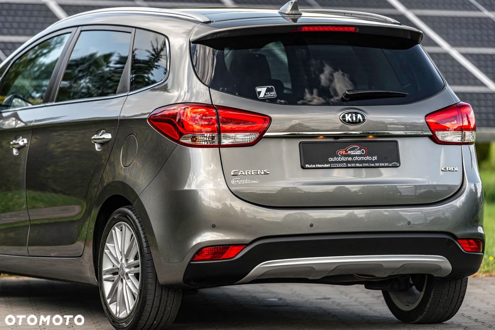 Kia Carens 1.7 CRDi L 7os - 6