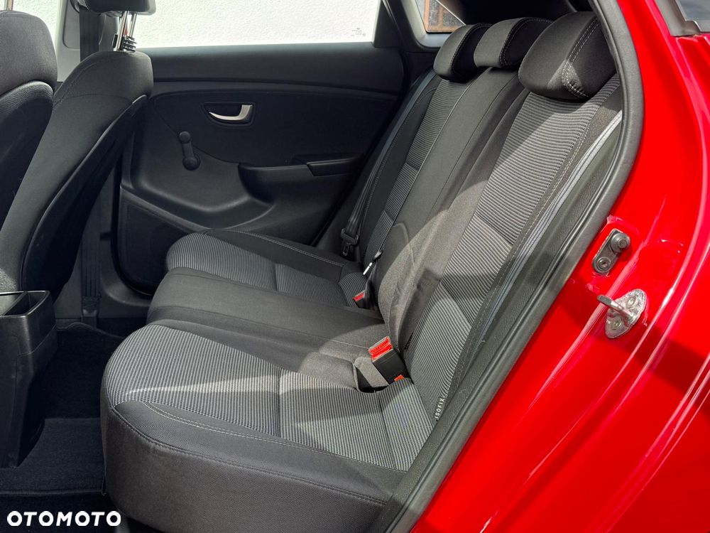 Hyundai i30 1.4 Comfort - 16