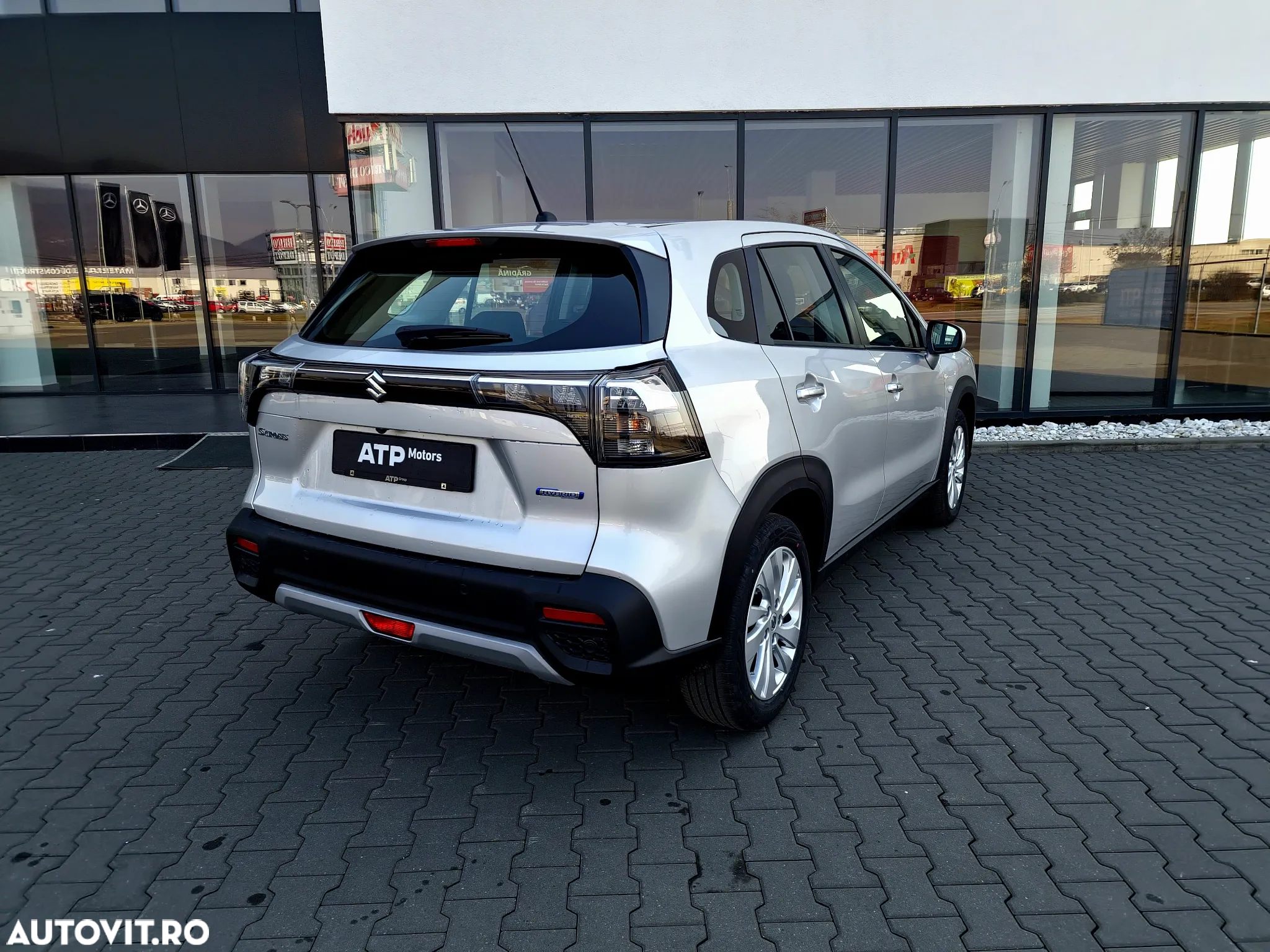 Suzuki SX4 S-Cross 1.4 Boosterjet MHEV Cool - 3