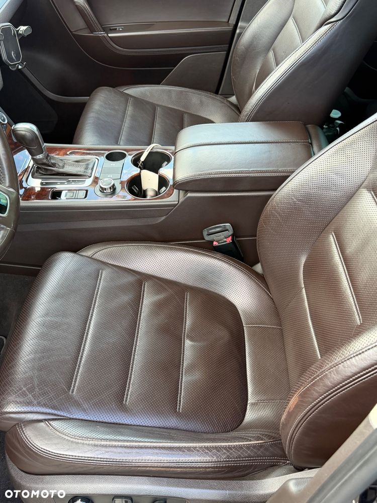 Volkswagen Touareg 3.0 V6 TDI 4XMot BMT - 9