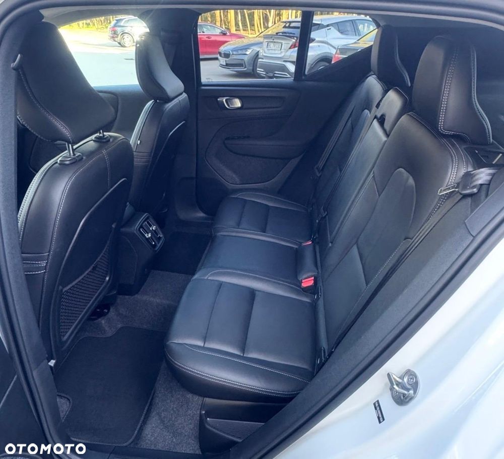 Volvo XC 40 B5 B AWD Geartronic Inscription - 26