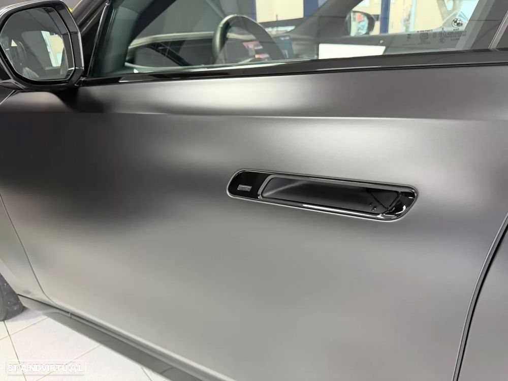 BMW i7 eDrive50 Pack Desportivo M - 11
