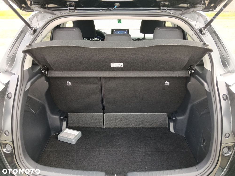 Toyota Yaris Hybrid 1.5 Style - 13