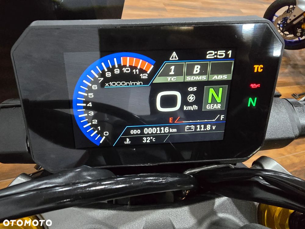 Suzuki GSX - 7
