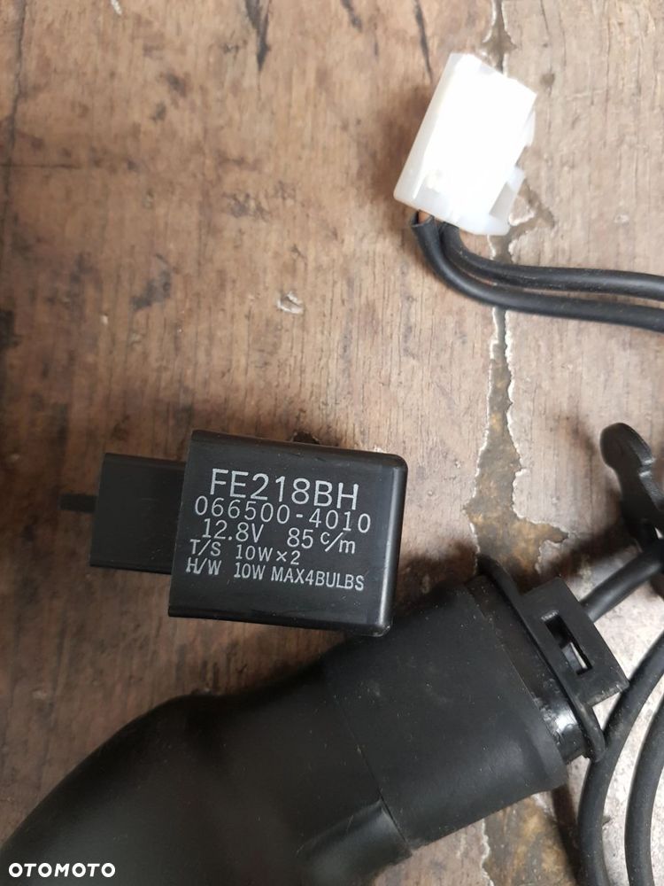 Komplet kierunkowskazów + przerywacz - 5