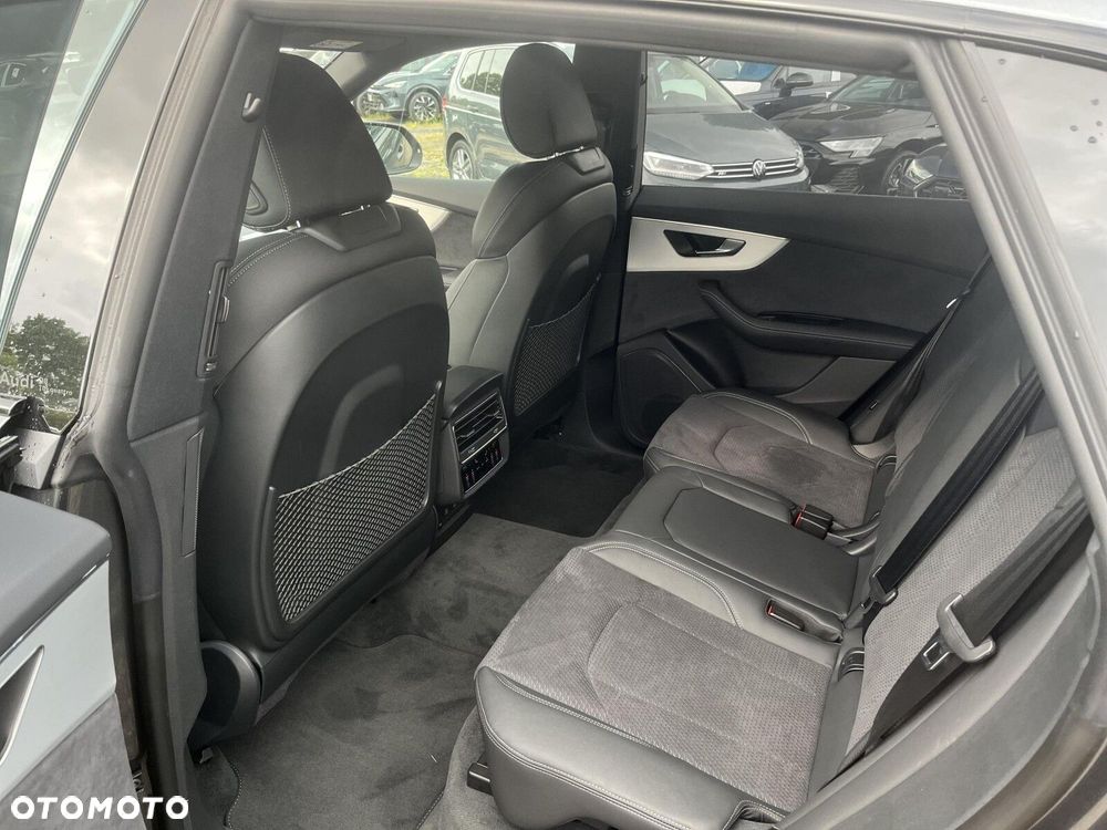 Audi Q8 - 28