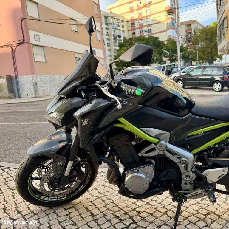 Kawasaki ZR 900 B - 22