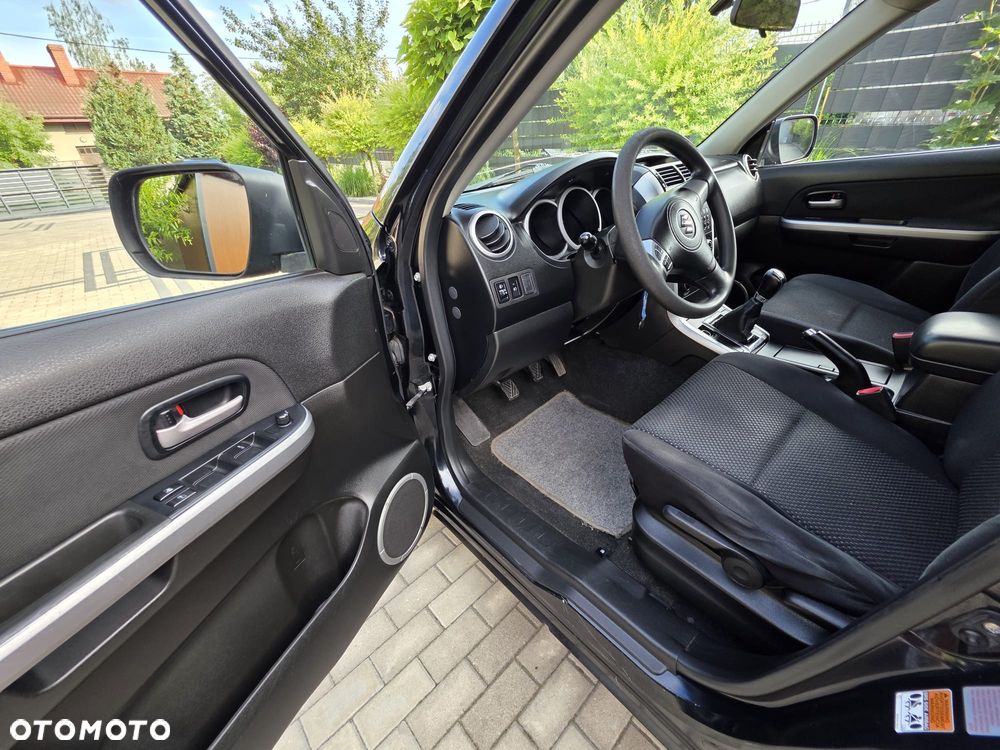 Suzuki Grand Vitara 1.9 DDiS - 21