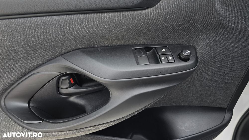 Toyota Yaris 1.5 VVT-i HSD Eco - 12