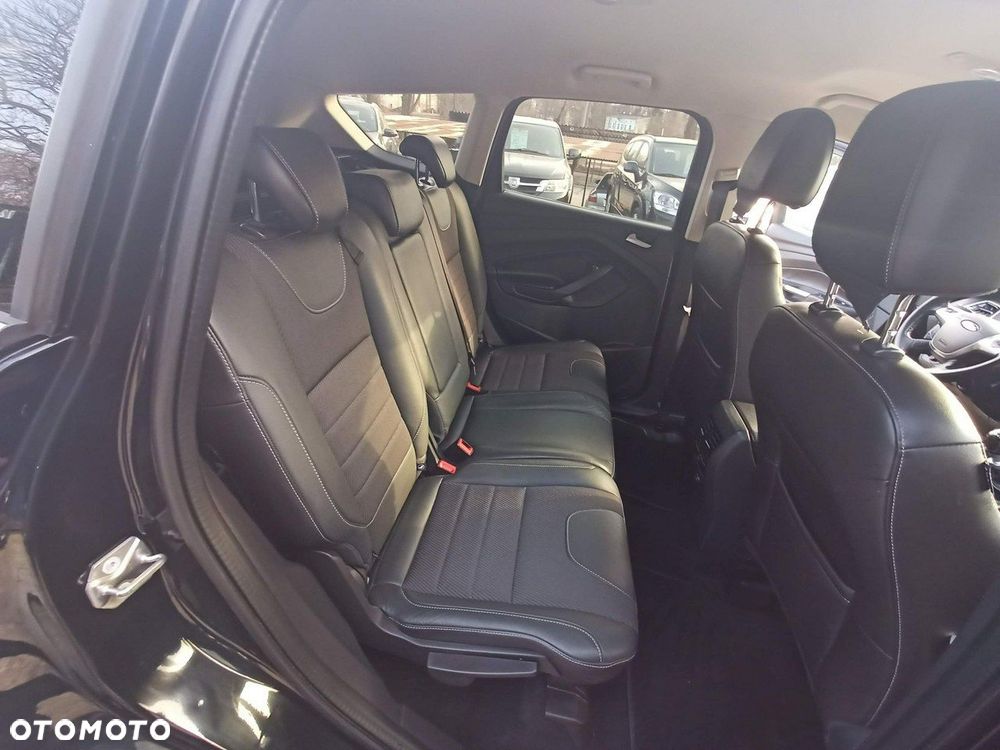 Ford Kuga 1.6 EcoBoost 2x4 Titanium - 22