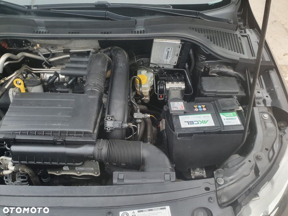 Skoda RAPID 1.2 TSI Ambition - 14