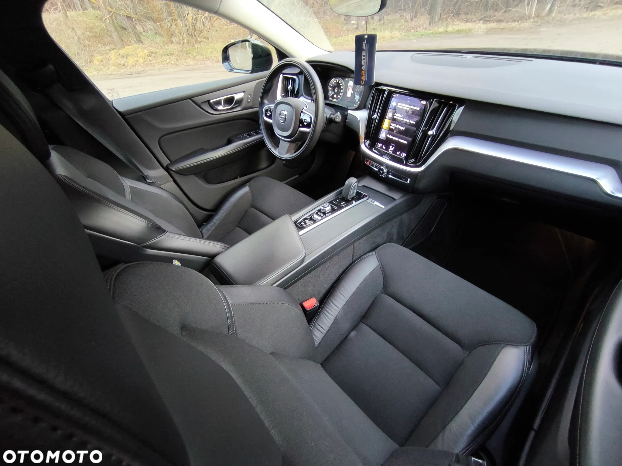 Volvo V60 Cross Country - 14