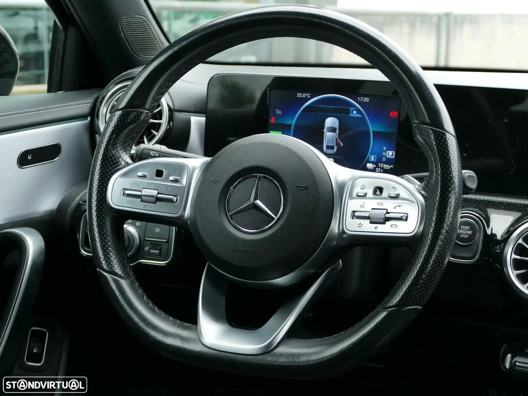 Mercedes-Benz A 250 Limousine e AMG Line - 30
