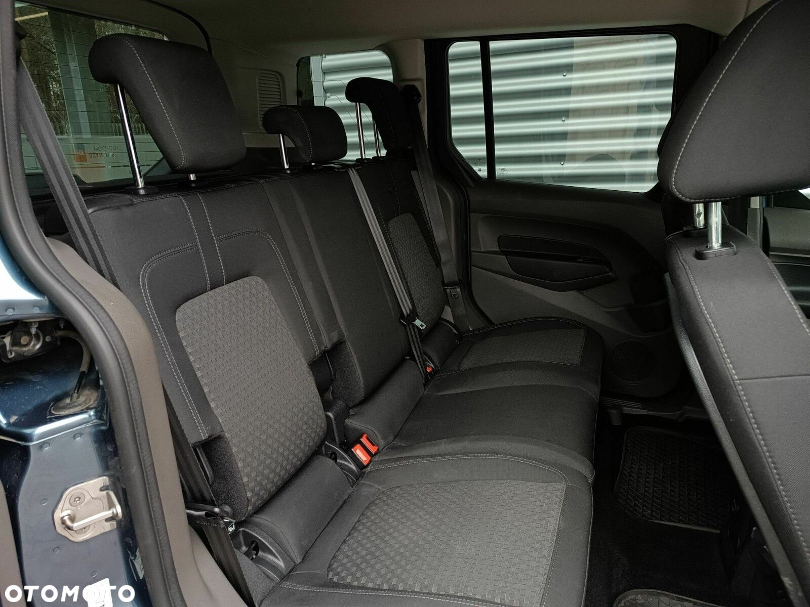 Ford Tourneo Connect 1.5 EcoBlue Trend PowerShift - 32
