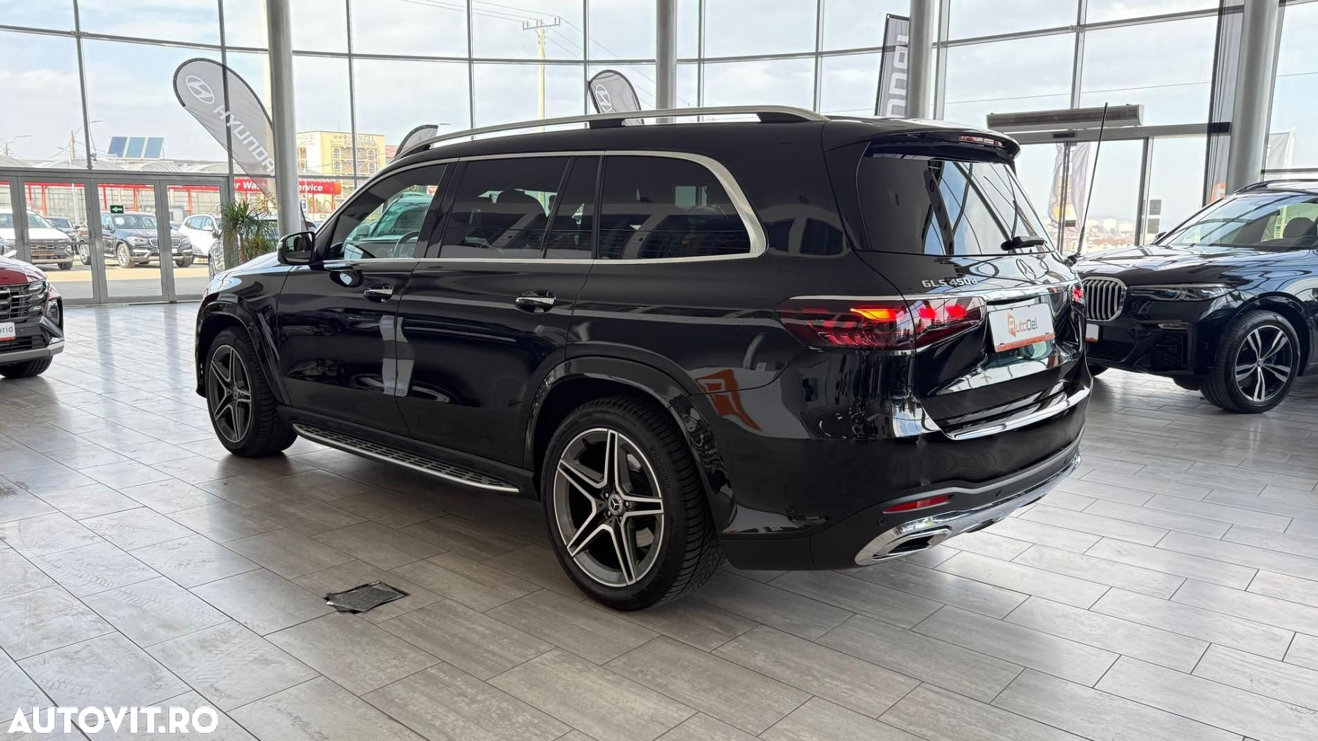Mercedes-Benz GLS - 8