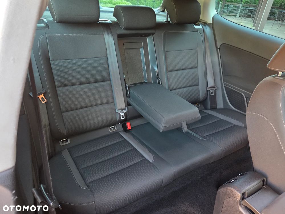 Volkswagen Golf 1.2 TSI BMT Trendline - 10