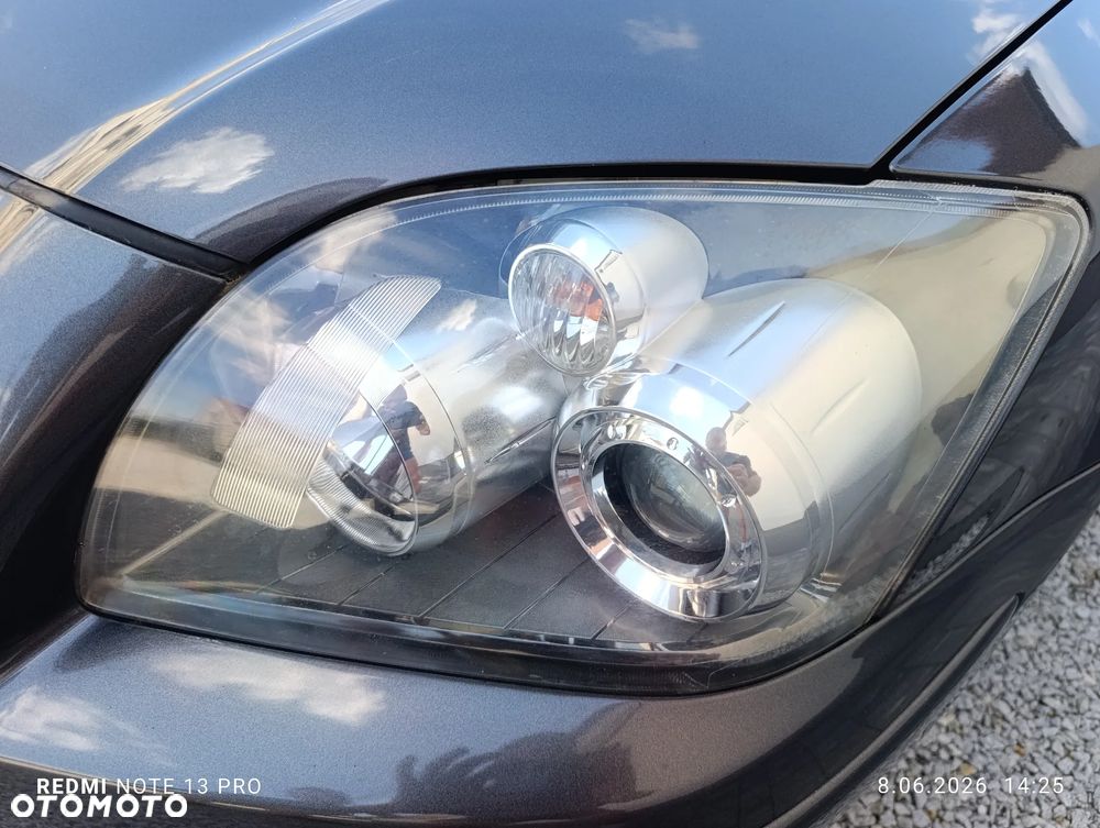 Toyota Avensis 1.8 VVT-i Combi - 21