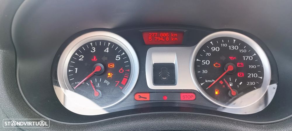 Renault Clio Sport Tourer - 7