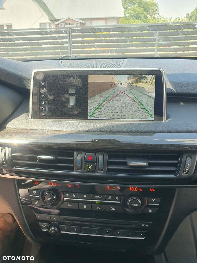 BMW X5 xDrive35i - 14
