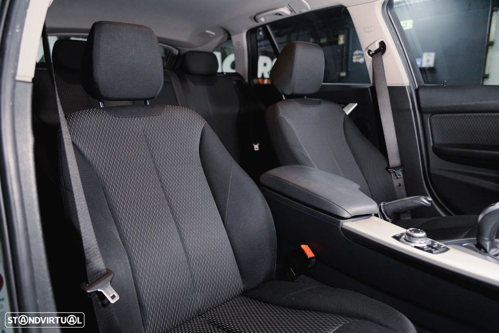 BMW 320 d Sport-Aut. - 8