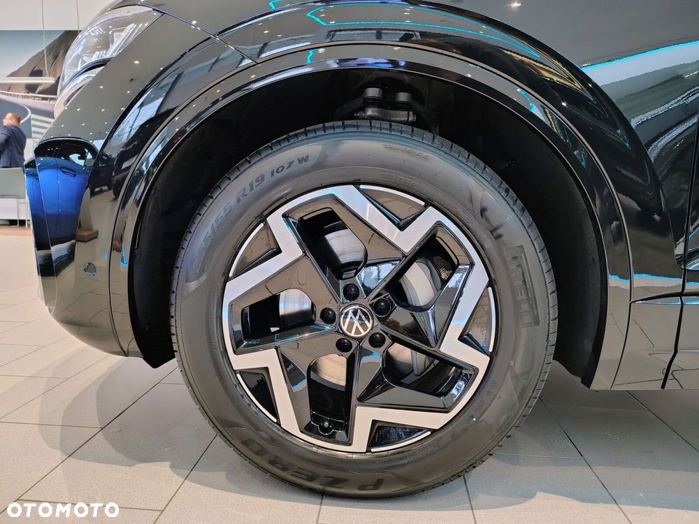 Volkswagen Touareg - 18