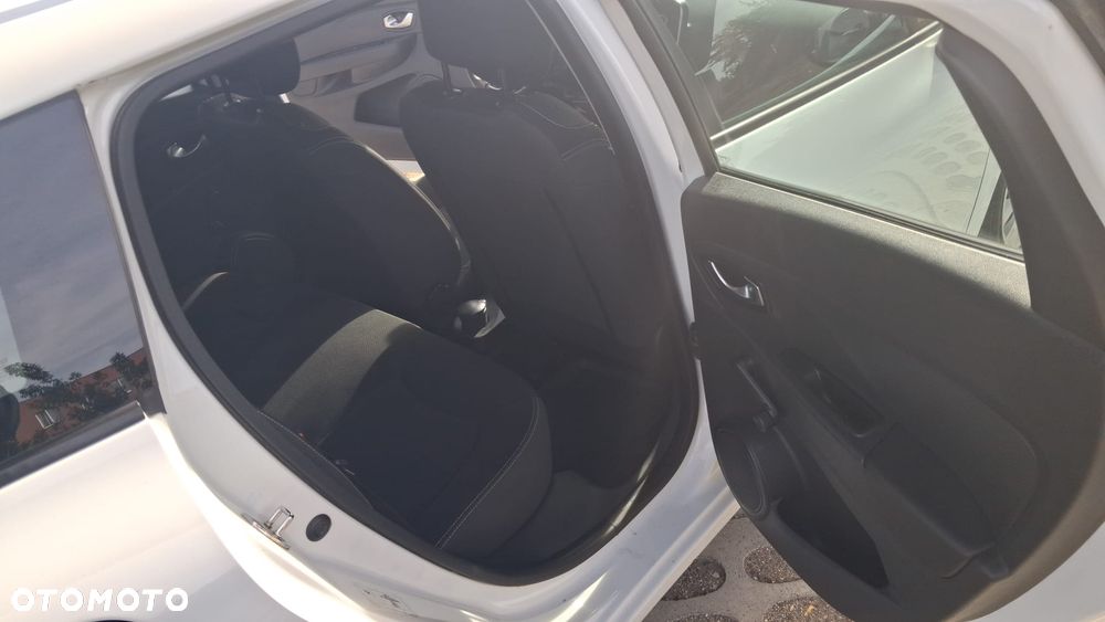 Renault Clio - 14