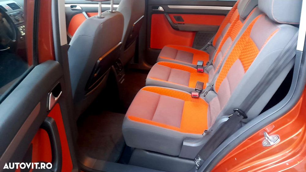 Volkswagen Touran Cross 1.4 TSI - 10