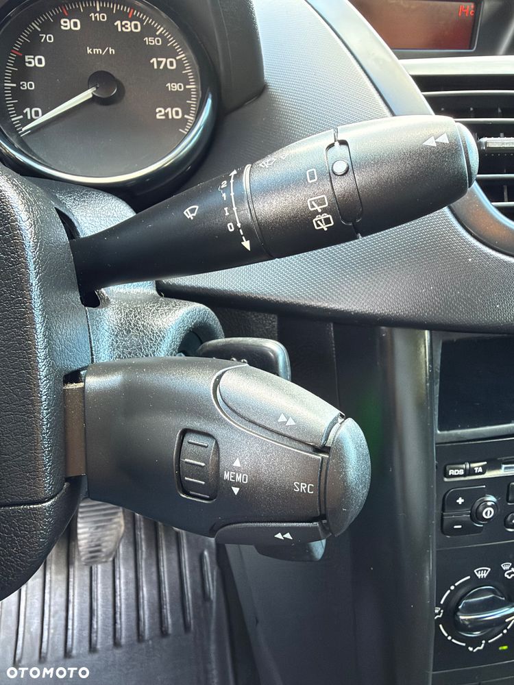 Peugeot 207 - 34