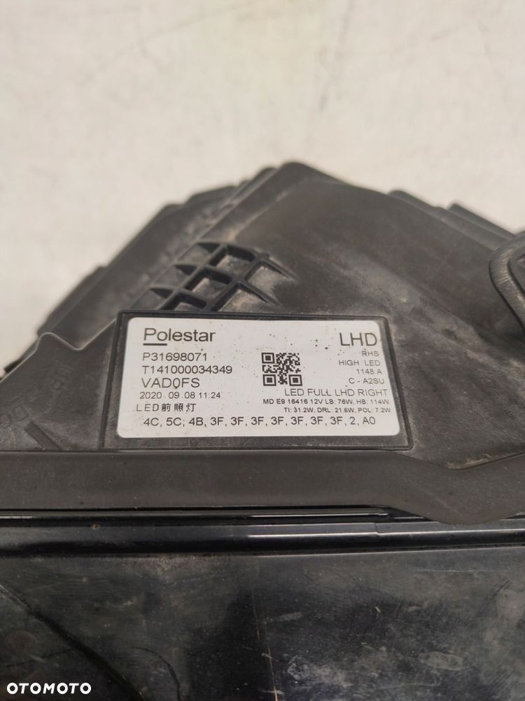 VOLVO POLESTAR PRAWY PRZÓD FULL LED 31698071 - 7