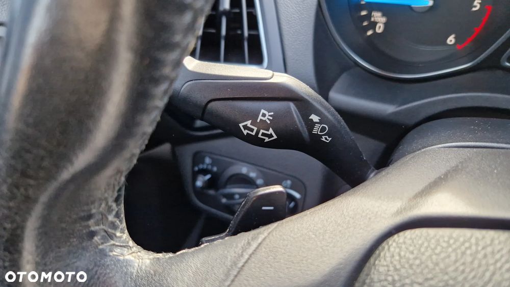 Ford Kuga 2.0 TDCi 4x4 Titanium - 15