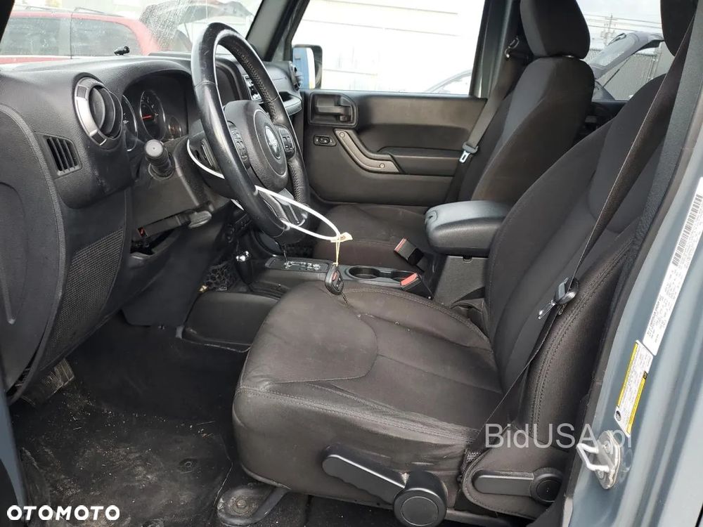 Jeep Wrangler 3.6 Unlim X - 9