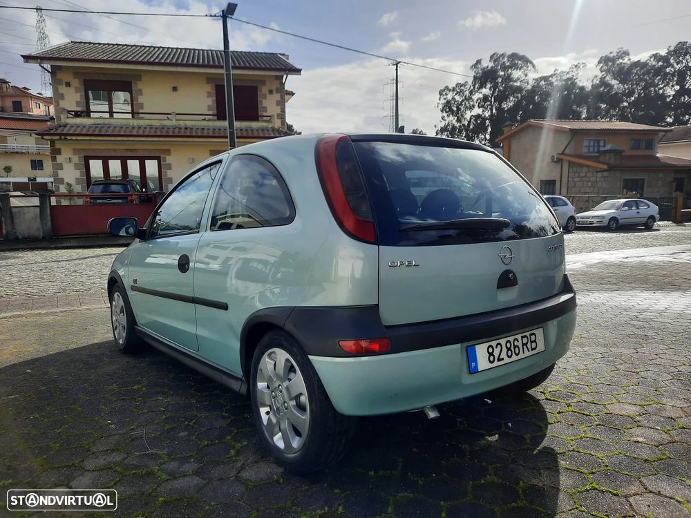 Opel Corsa 1.2 16V Sport - 3