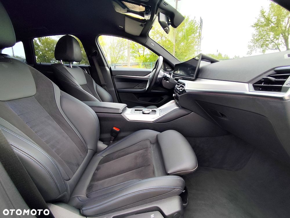 BMW i4 80.7kWh eDrive 35 M Sport - 12