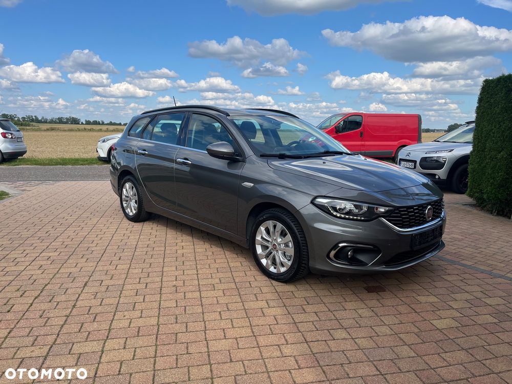 Fiat Tipo 1.4 T-Jet Lounge - 1