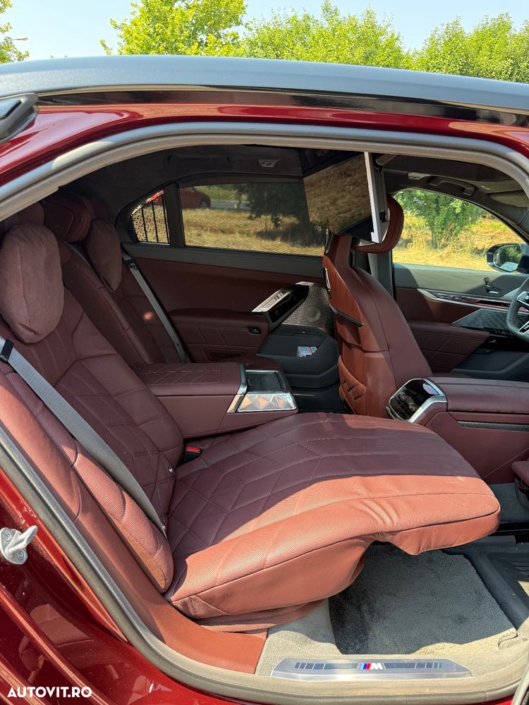 BMW Seria 7 740d xDrive MHEV - 5