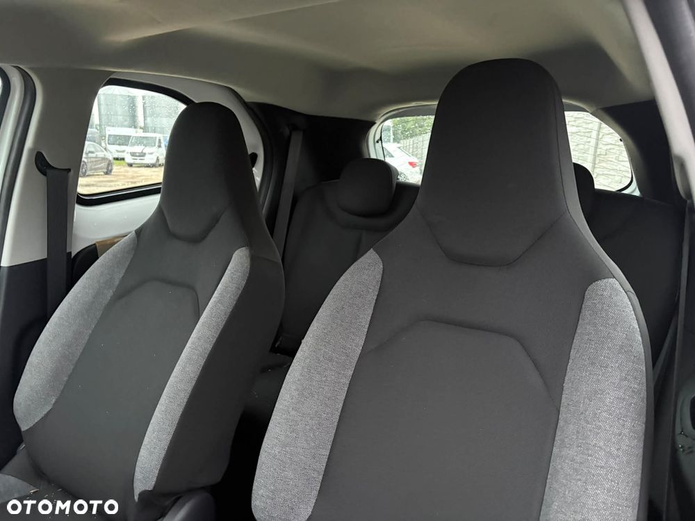 Toyota Aygo X Limited - 9