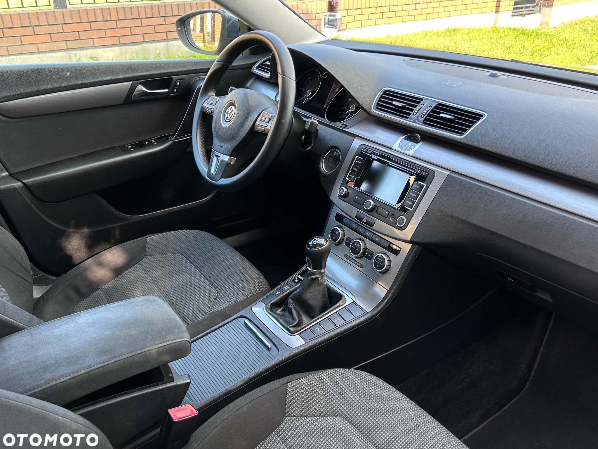 Volkswagen Passat Variant 2.0 TDI BlueMotion Technology Business Edition - 21