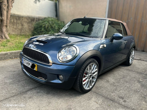 MINI Cabrio John Cooper Works