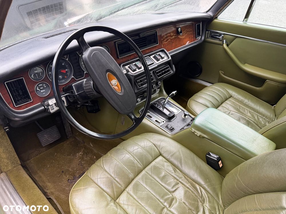 Jaguar XJ - 3