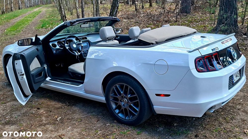 Ford Mustang 3.7 V6 Premium - 17
