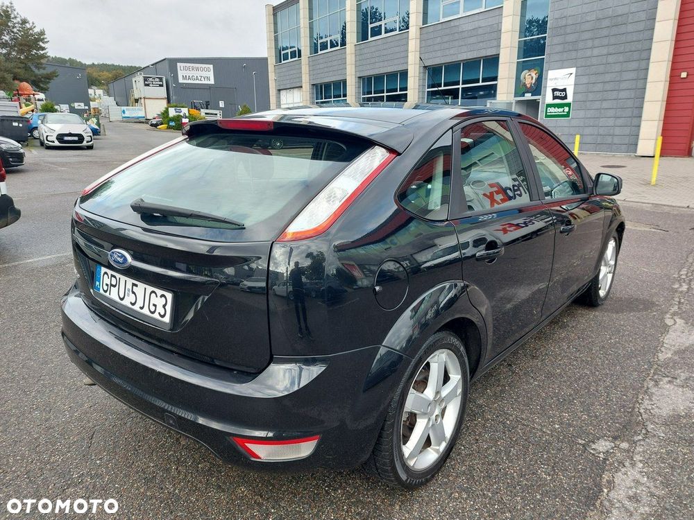 Ford Focus - 12