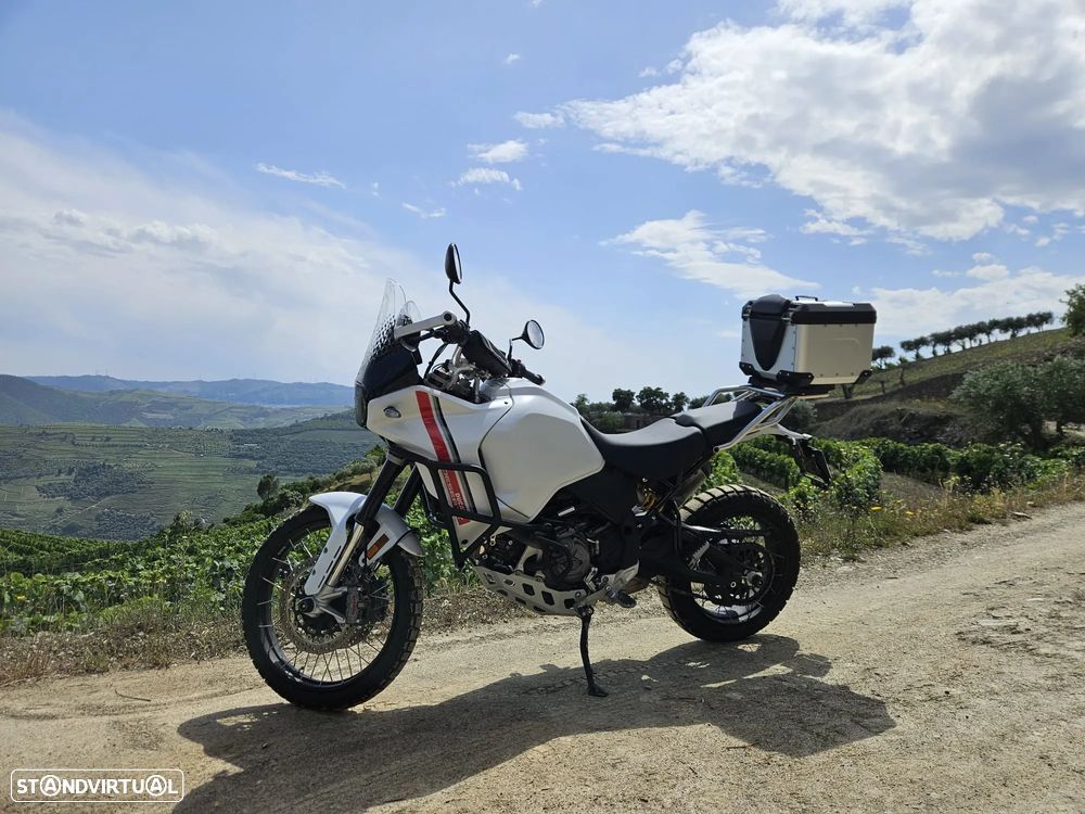 Ducati DesertX White 900 - 1
