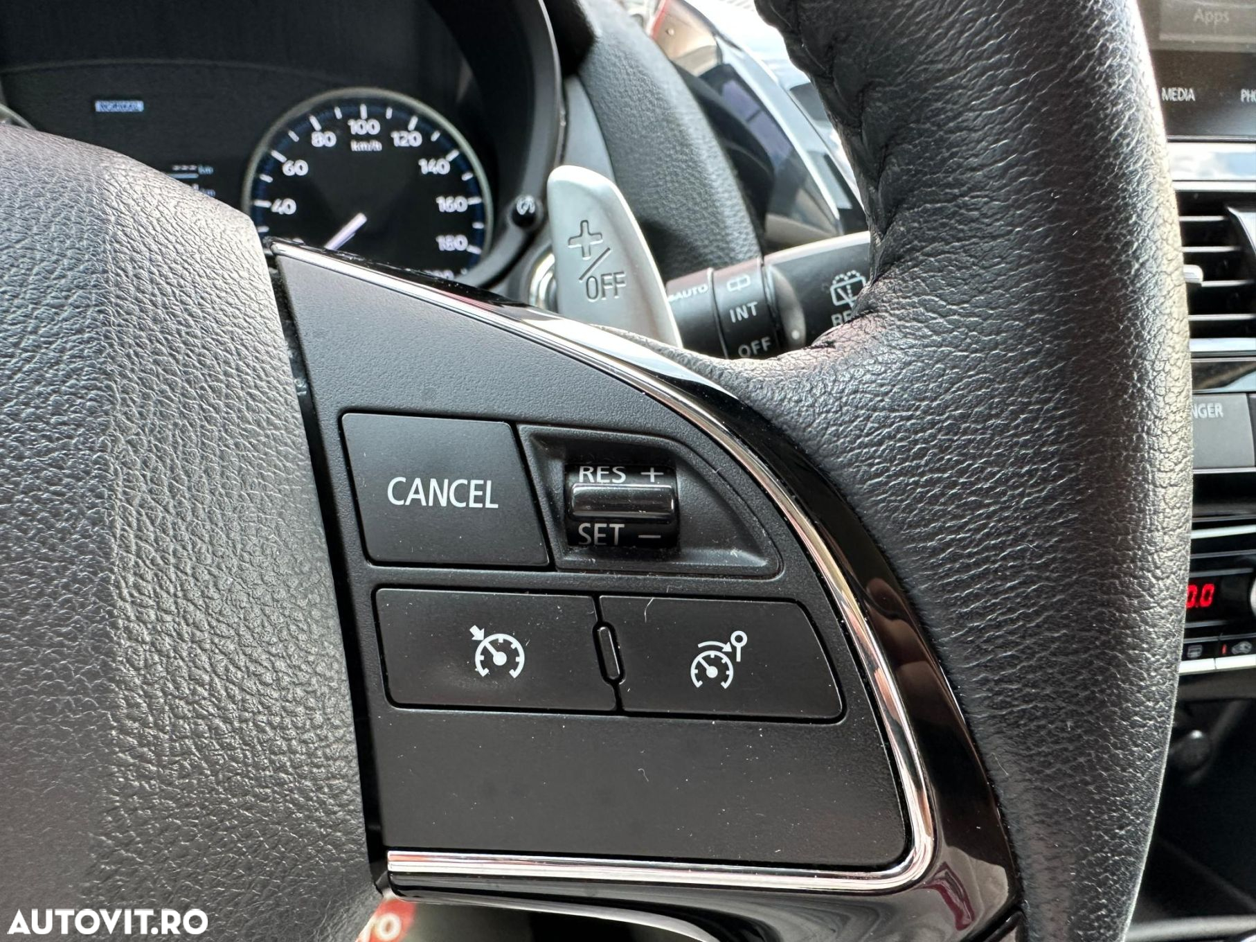 Mitsubishi Eclipse-Cross - 18